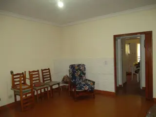 VENTA DE CASA MULTIFAMILIAR DE CUATRO AMB. Y FONDO LIBRE ZONA CHILAVERT foto 2