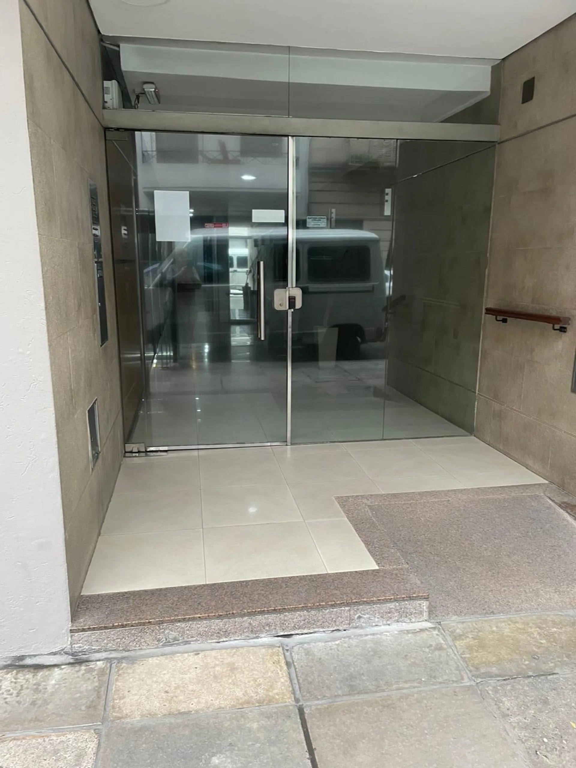 VENTA DTO 2 AMB APTO PROF VELEZ SARSFIELD FLORESTA foto 2