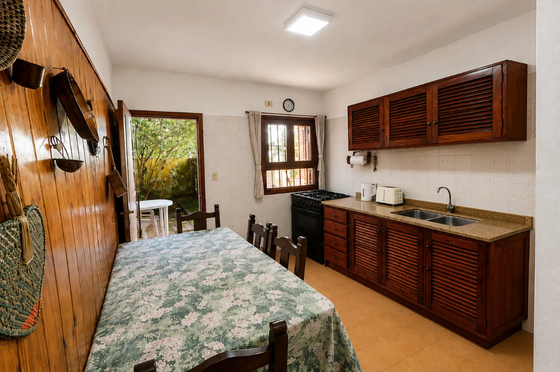 DÚPLEX 3 AMBIENTES EN VENTA SAN BERNARDO CON PATIO foto 4