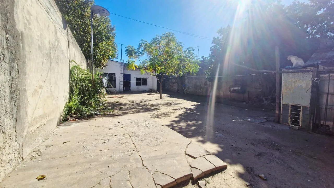 Casa en venta en González Catán, 3 ambientes, 300 m² foto 2