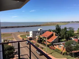 Venta. LindIsimo depto frente al rio 1 dormit 1 baños .- Nuevo. Increibles vistas.- Con termotanque foto 3