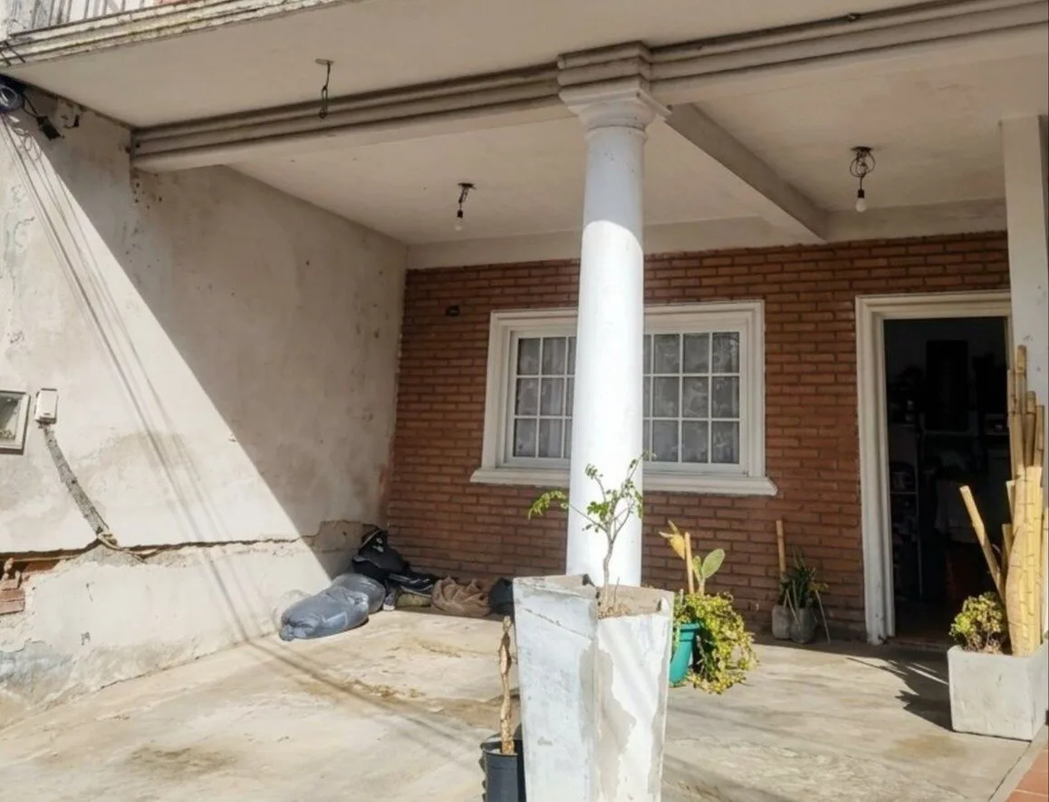 Duplex 4 ambientes en venta en Don torcuato foto 2