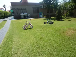 IMPORTANTE PROPIEDAD A LA VENTA EN BARRIO RESIDENCIAL SANTA RITA foto 5