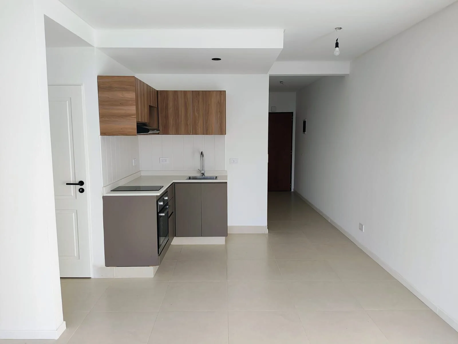 ALQ MONOAMB a ESTRENAR en Dean Funes 1021 San Cristobal foto 2