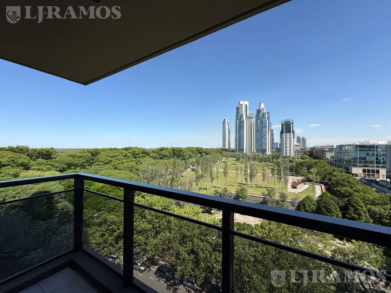 Puerto Madero. Torres River View. Tres ambientes con cochera fija. foto 5