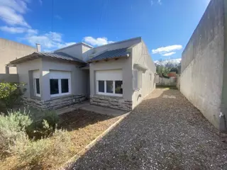 CASA en Venta en Verónica foto 1