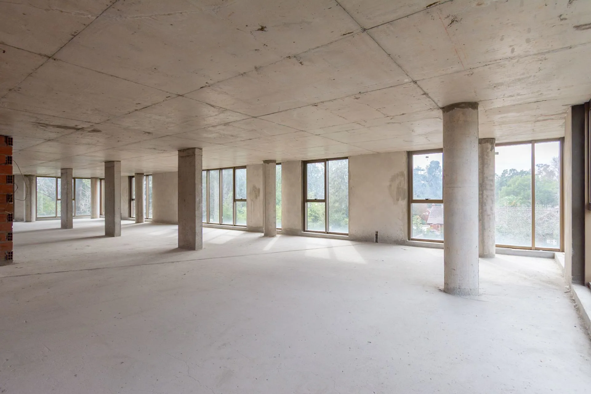 VENTA OFICINA 227M2 MARTIN FIERRO PARQUE LELOIR foto 3