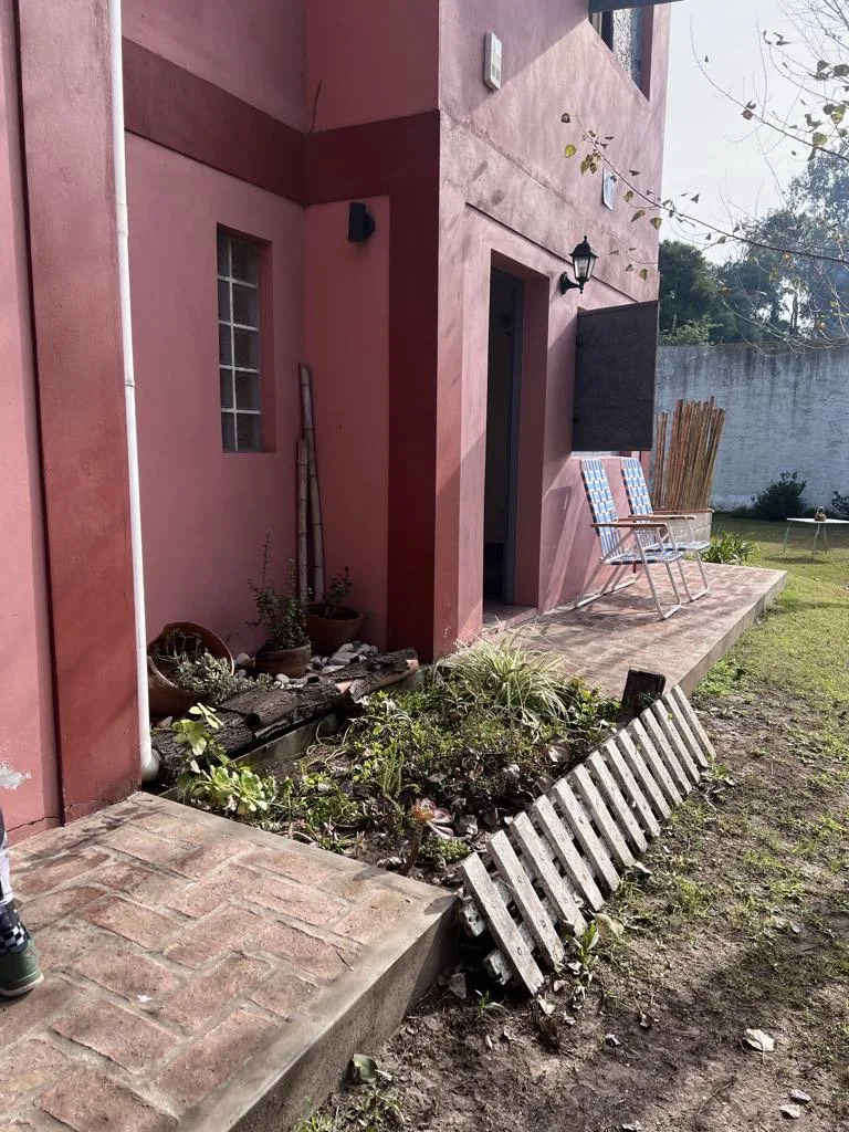 Complejo en venta sobre calle Los Mirlos - Monte foto 2