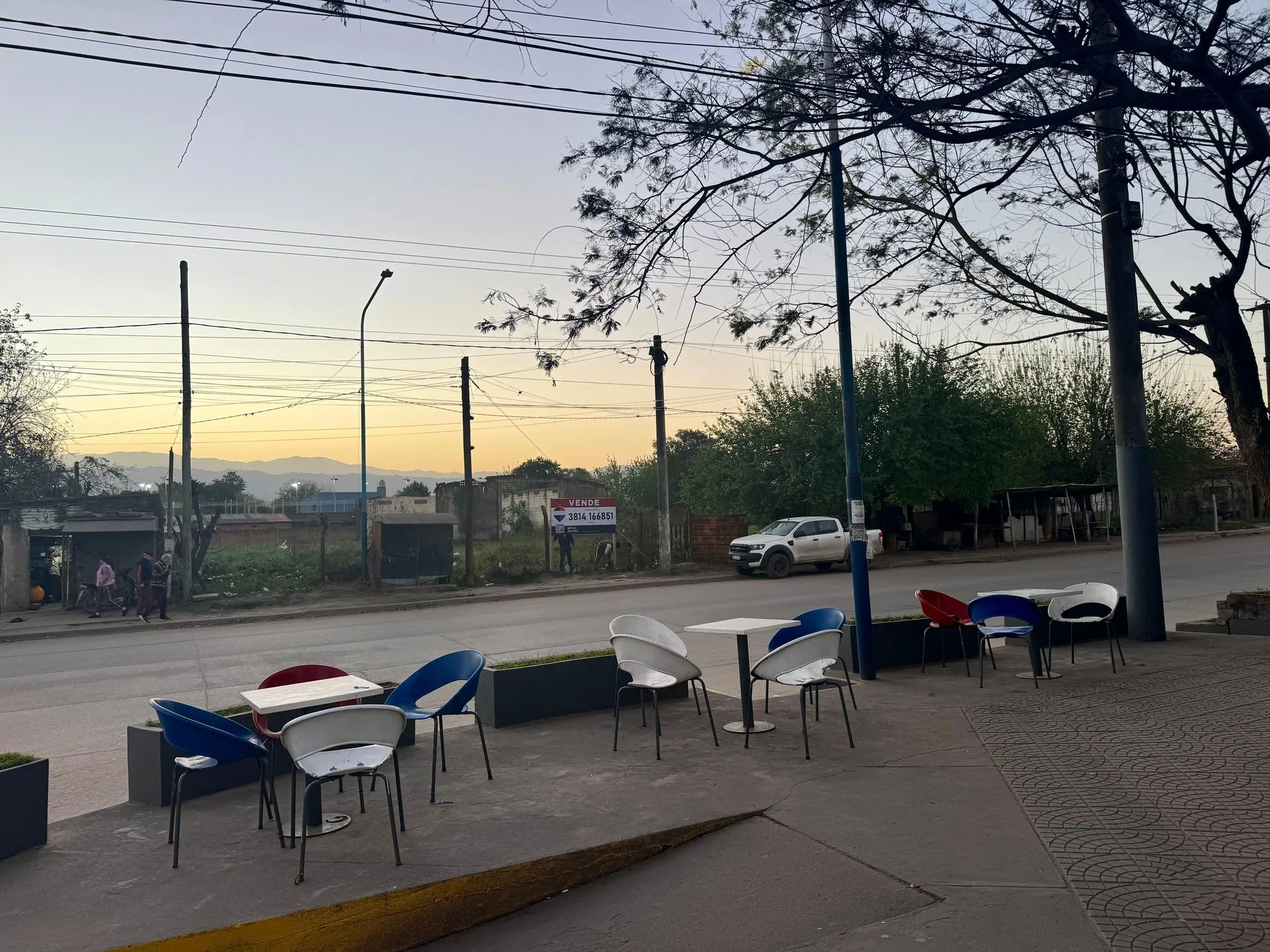 VENTA TERRENO SOBRE AVENIDA foto 4
