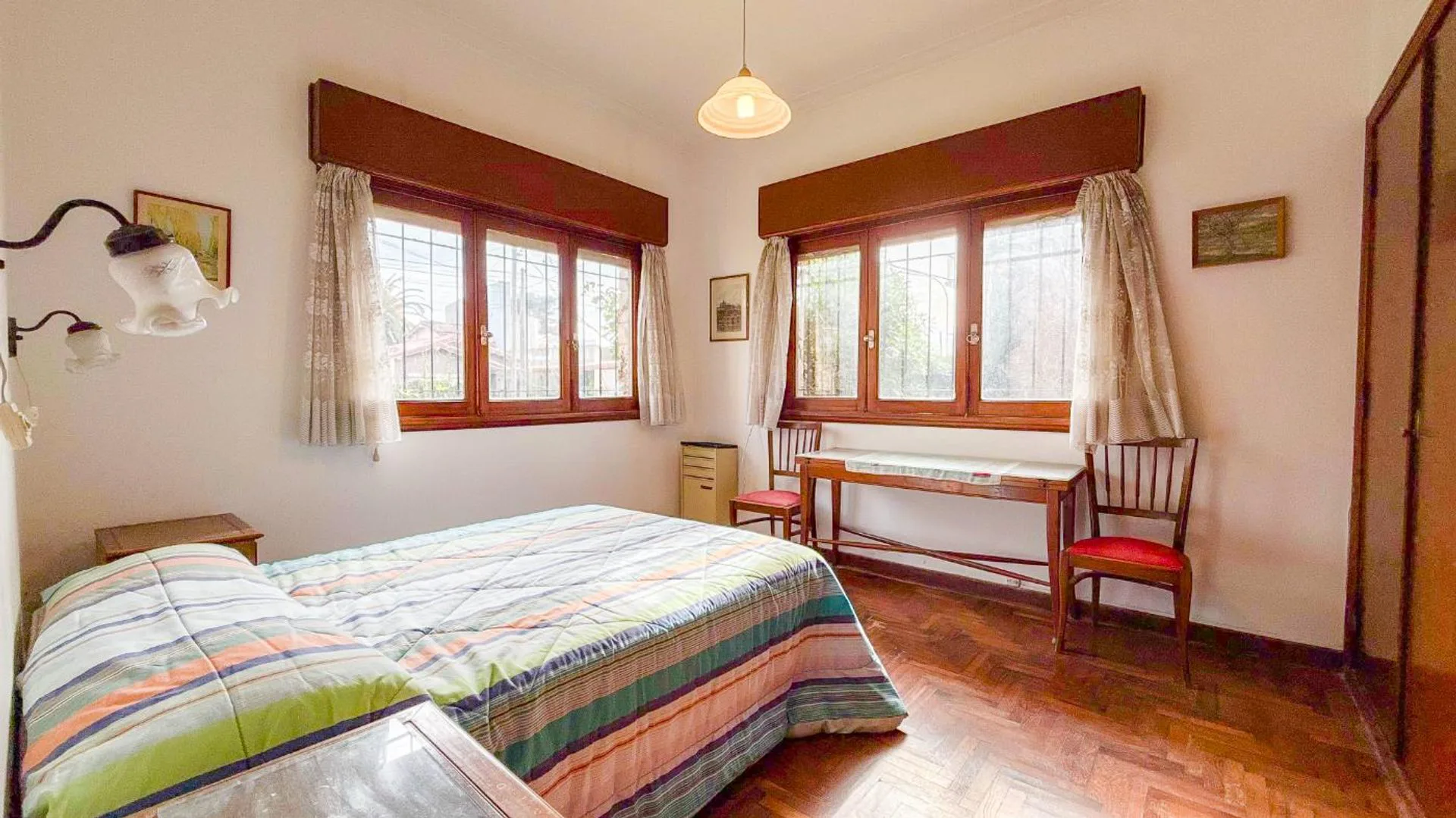 VENTA CASA 4 AMBIENTES  DEPENDENCIA MIRAMAR PARQUE foto 5