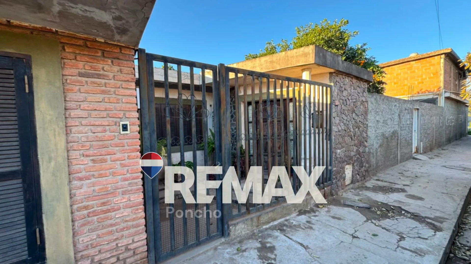SE VENDE CASA 4 HAB QUINCHO CERRADO ACEPTA PERMUTA foto 3