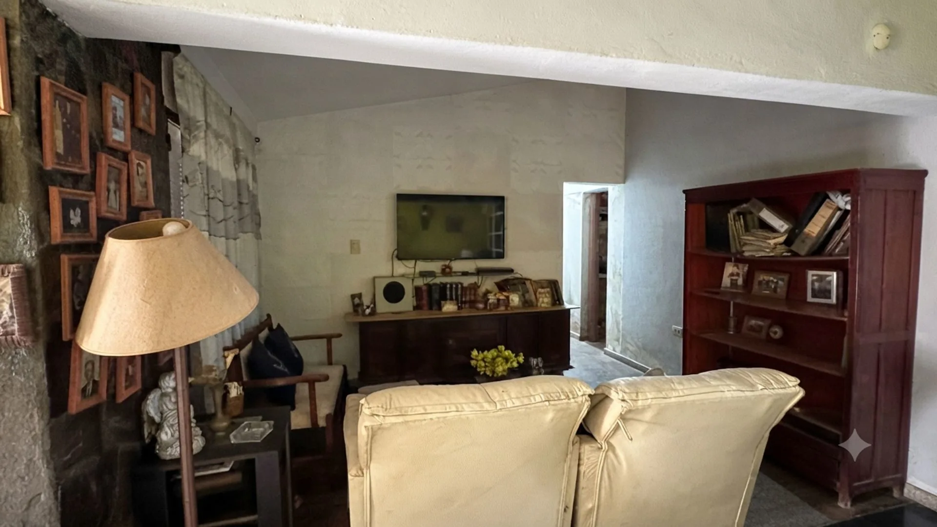 SE VENDE CASA 4 HAB QUINCHO CERRADO ACEPTA PERMUTA foto 5
