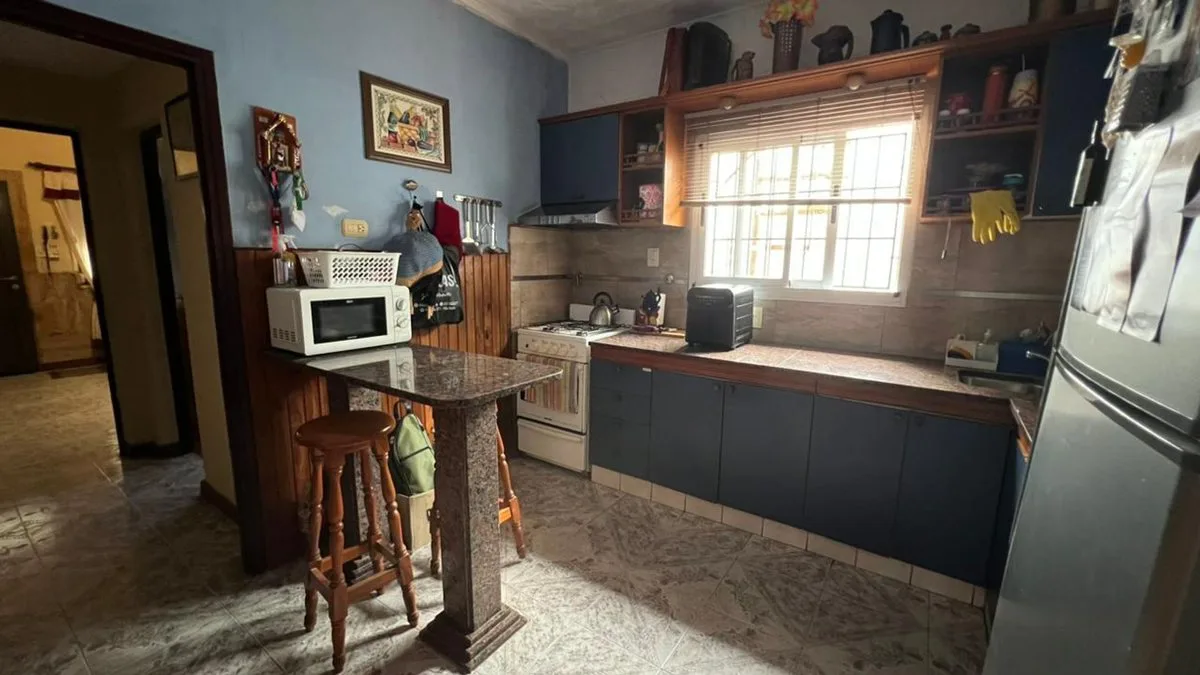 CASA EN VENTA 4 DORMITORIO CON GARAGE VILLA MARIA foto 4