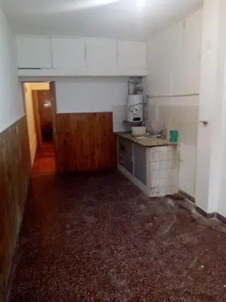 DEPARTAMENTO EN ALQUILER, MORON A 5 CUADRAS ESTACION foto 2