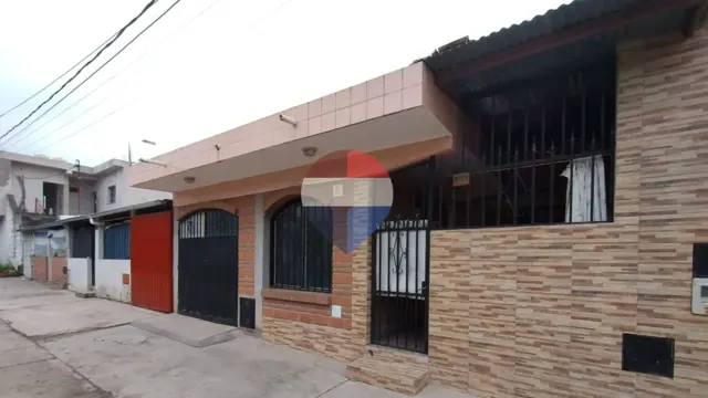 VENTA CASA 2 DORMITORIOS 160 M2 ALTO COMEDERO 370V