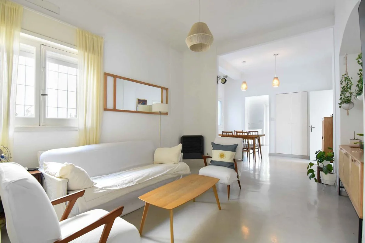 VENTA CASA C/JARDIN Y COCH  MODERNA foto 2