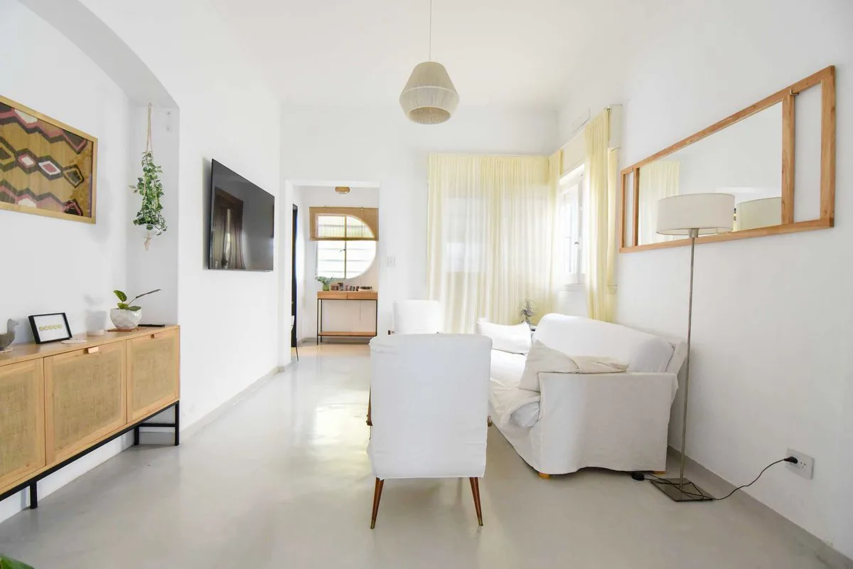 VENTA CASA C/JARDIN Y COCH  MODERNA foto 3