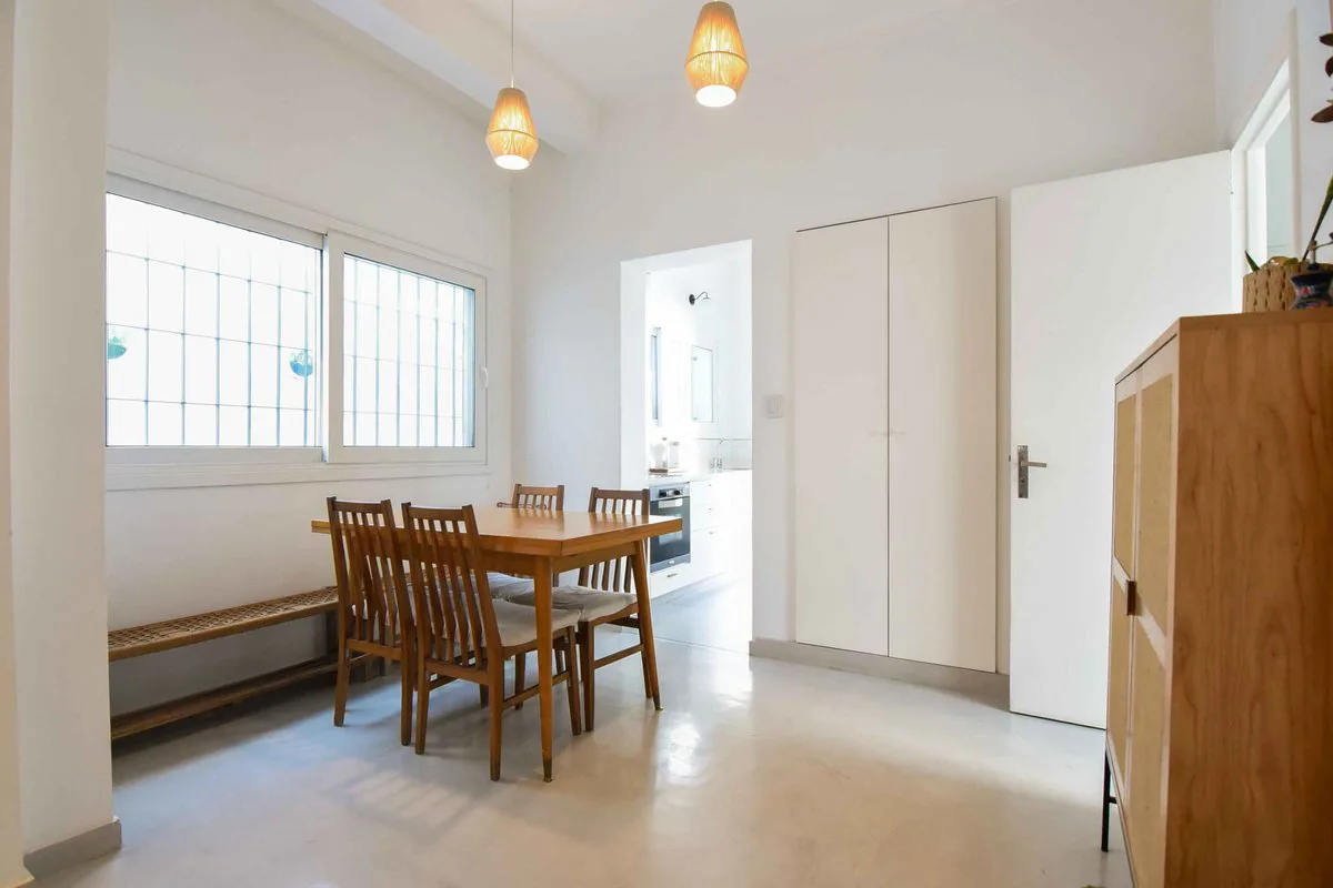 VENTA CASA C/JARDIN Y COCH  MODERNA foto 4
