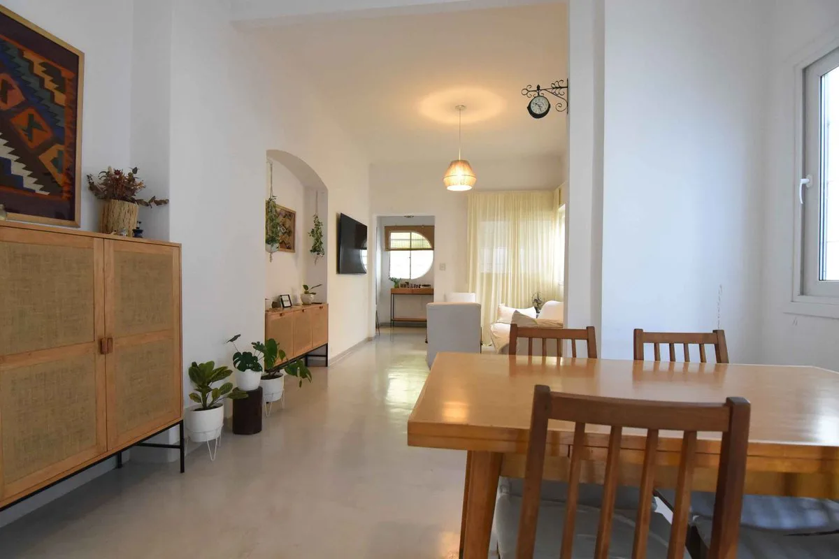VENTA CASA C/JARDIN Y COCH  MODERNA foto 5