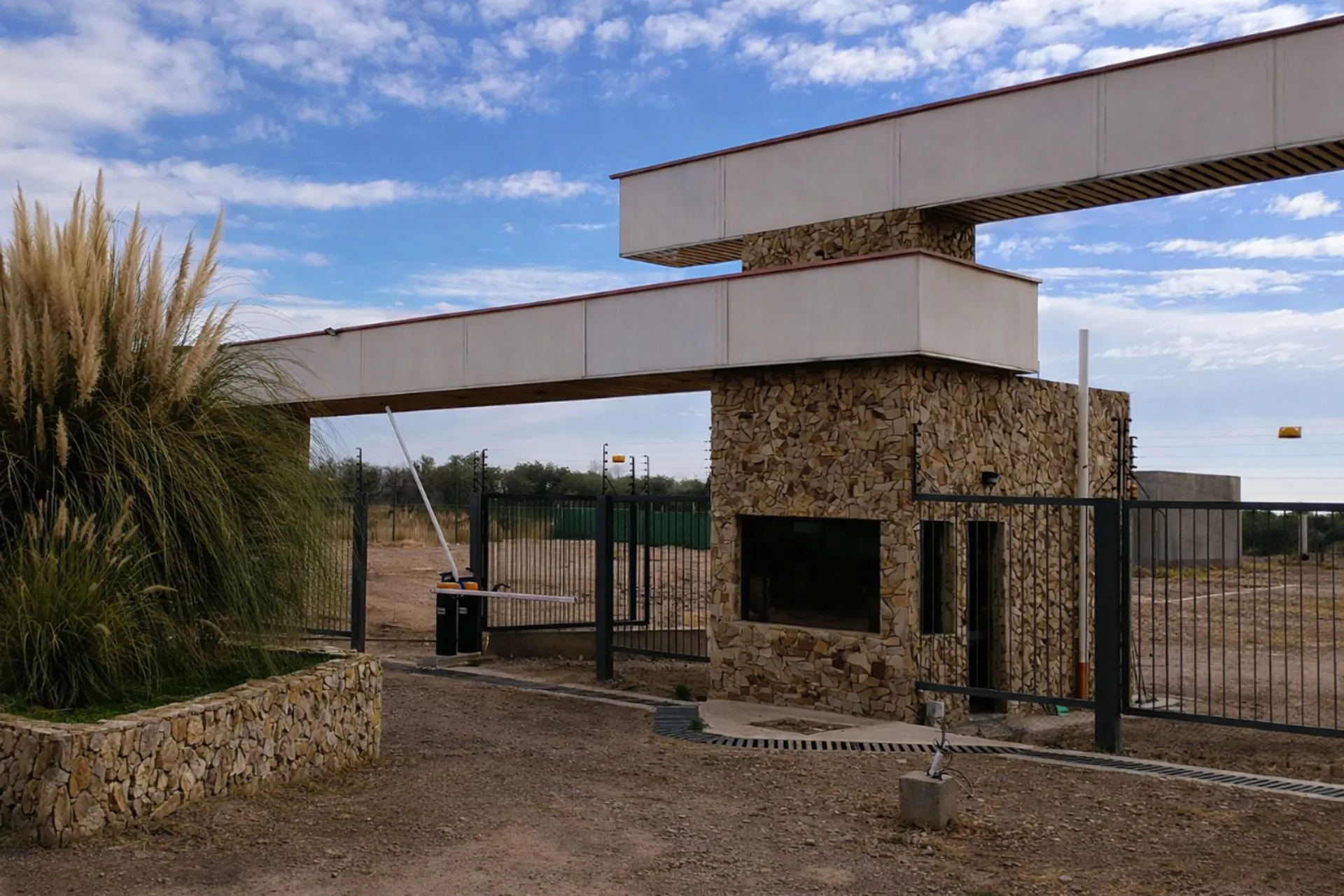 SE VENDE LOTE BARRIO SOLAR DE OLIVOS MAIPU foto 4