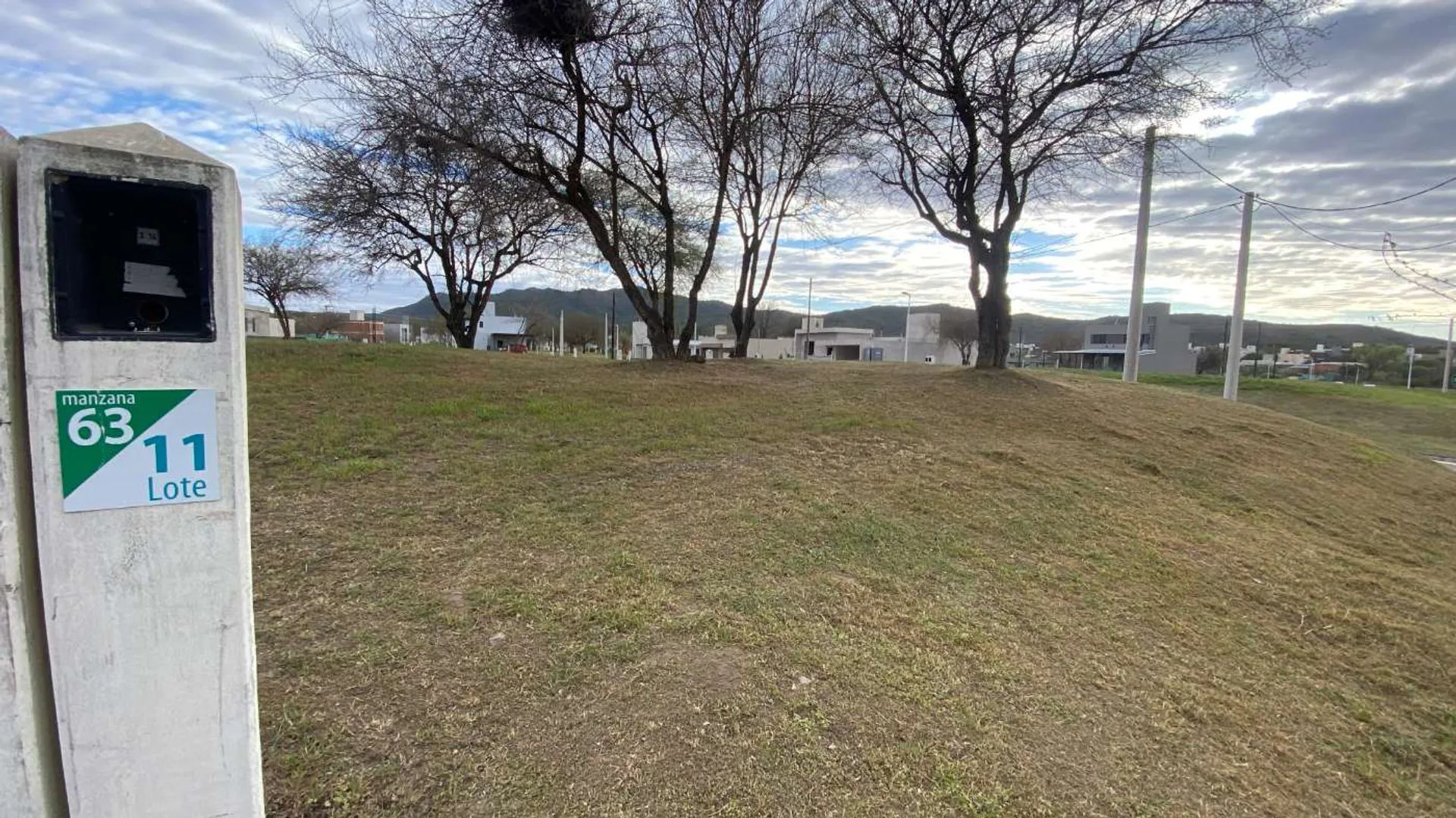 VENDE PERMUTA LOTE ESQUINA TEJAS 4 MALAGUEÑO foto 2