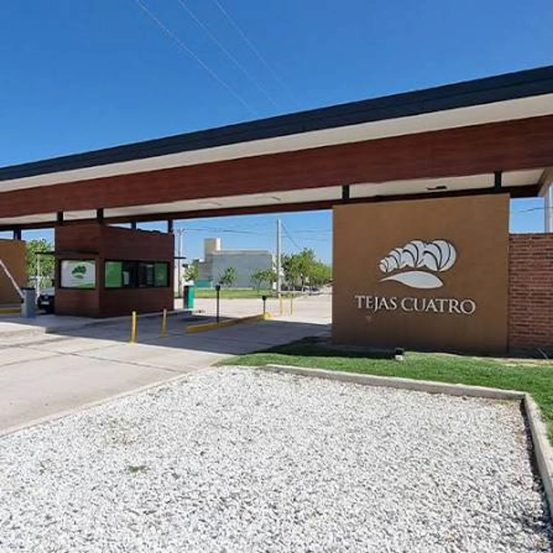 VENDE PERMUTA LOTE ESQUINA TEJAS 4 MALAGUEÑO foto 4