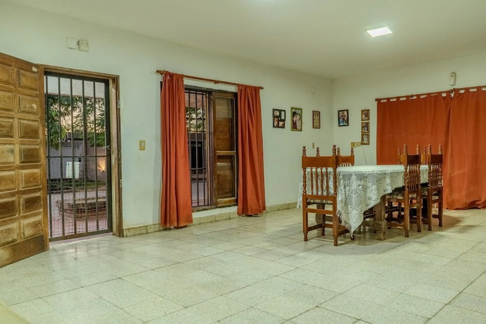 Casa 4 Dormitorios en venta en Sáenz Peña Chaco foto 5
