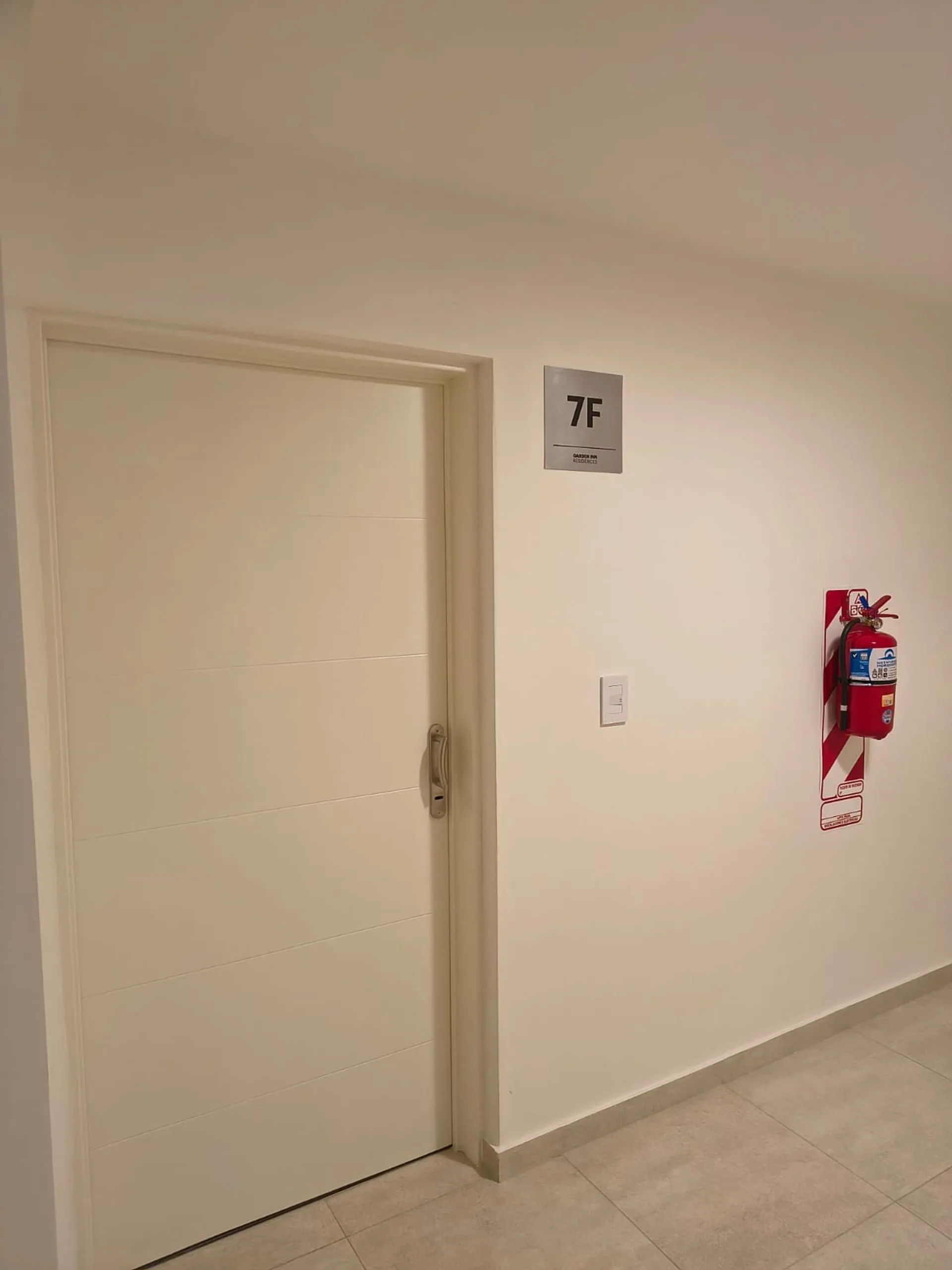 ALQUILER DPTO AMOBLADO 1 DORMITORIO EN EL PUERTO foto 2