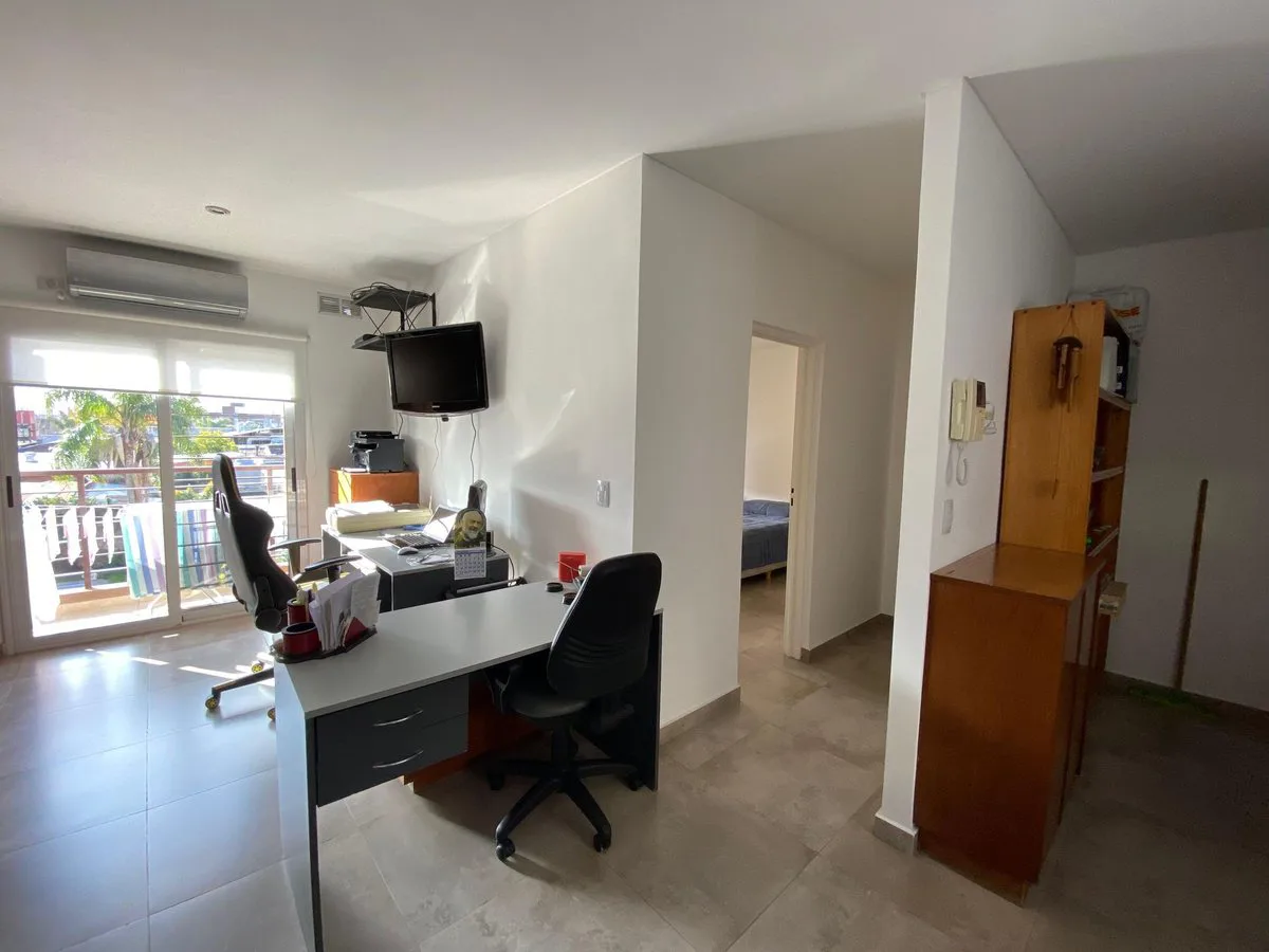 VENTA DEPARTAMENTO 2AMBIENTES BALCON COCHERA MERLO foto 4
