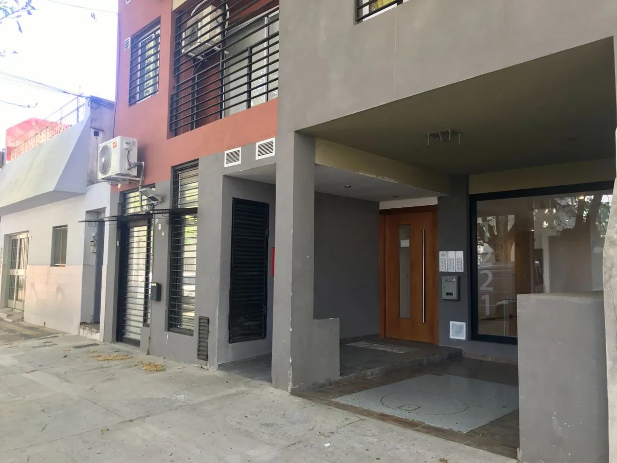VENTA. LOCAL COMERCIAL DE 23 M2. PARQUE CHAS, CABA foto 2