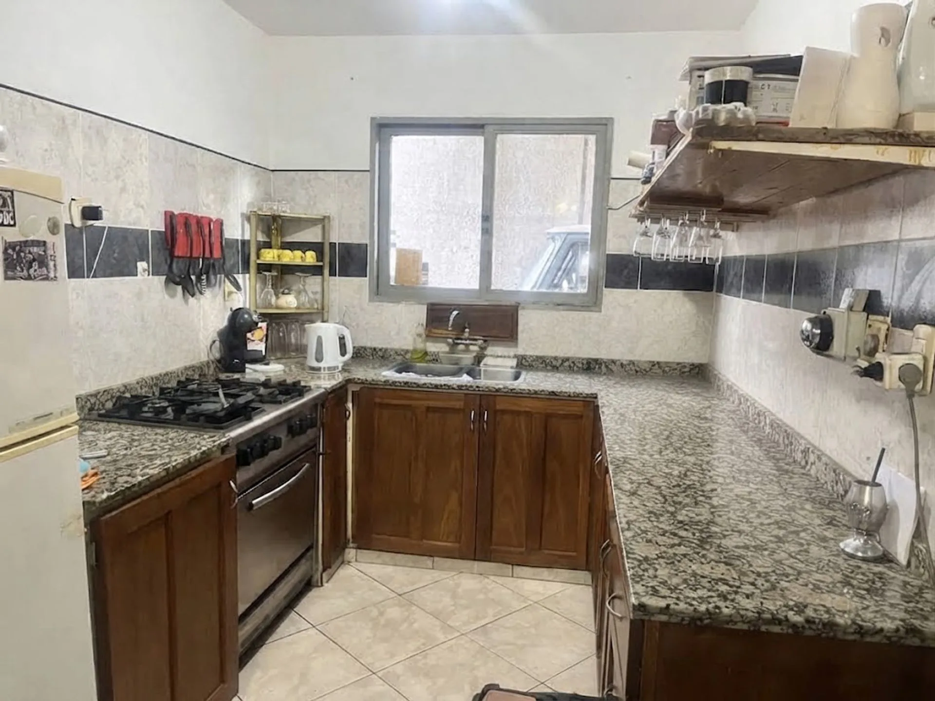 VENTA CASA 3 DORM. 2 BAÑOS Y GALPON EN GODOY CRUZ foto 3