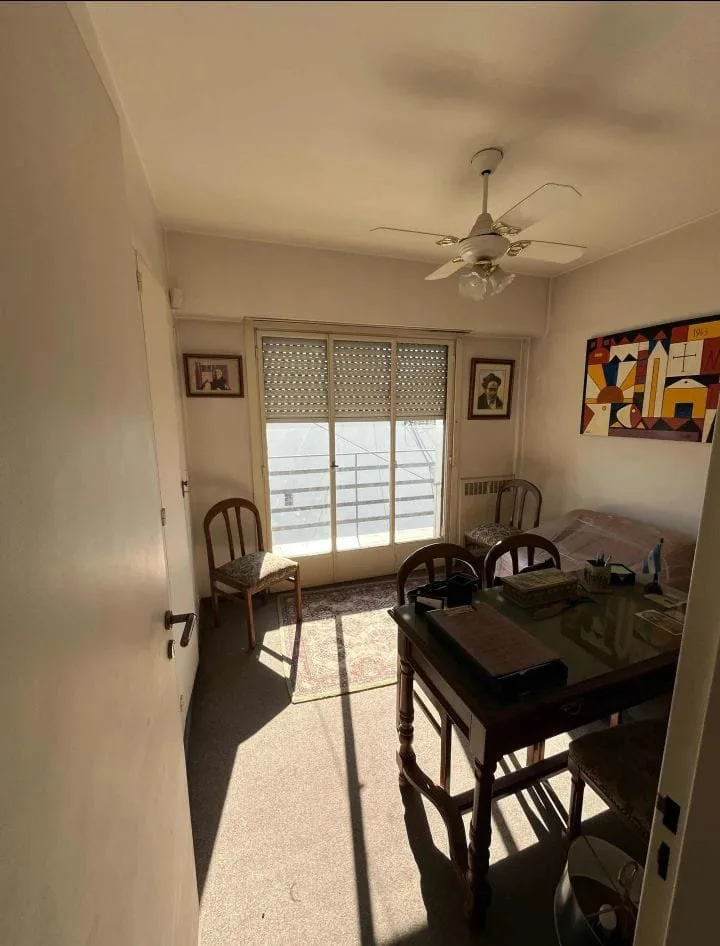 Se vende un departamento de 2 ambientes con balcón muy luminoso - Barrio Norte foto 4