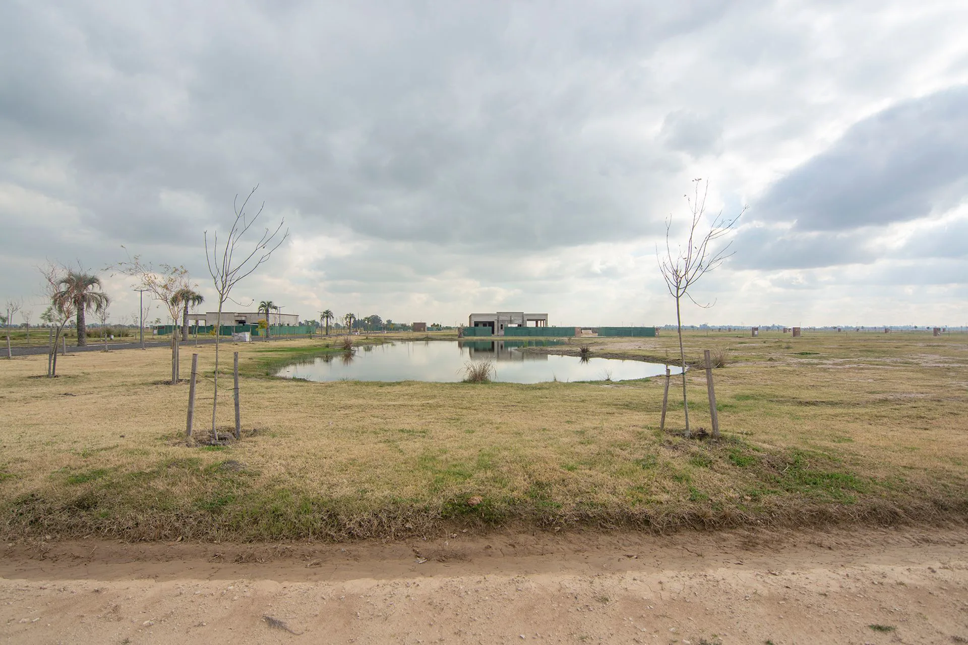 lote perimetral en barrio Harras Andrea Vrginia foto 4