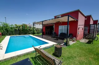 CASA EN VENTA LAGUNA AZUL EZEIZA 4 AMBIENTES foto 1