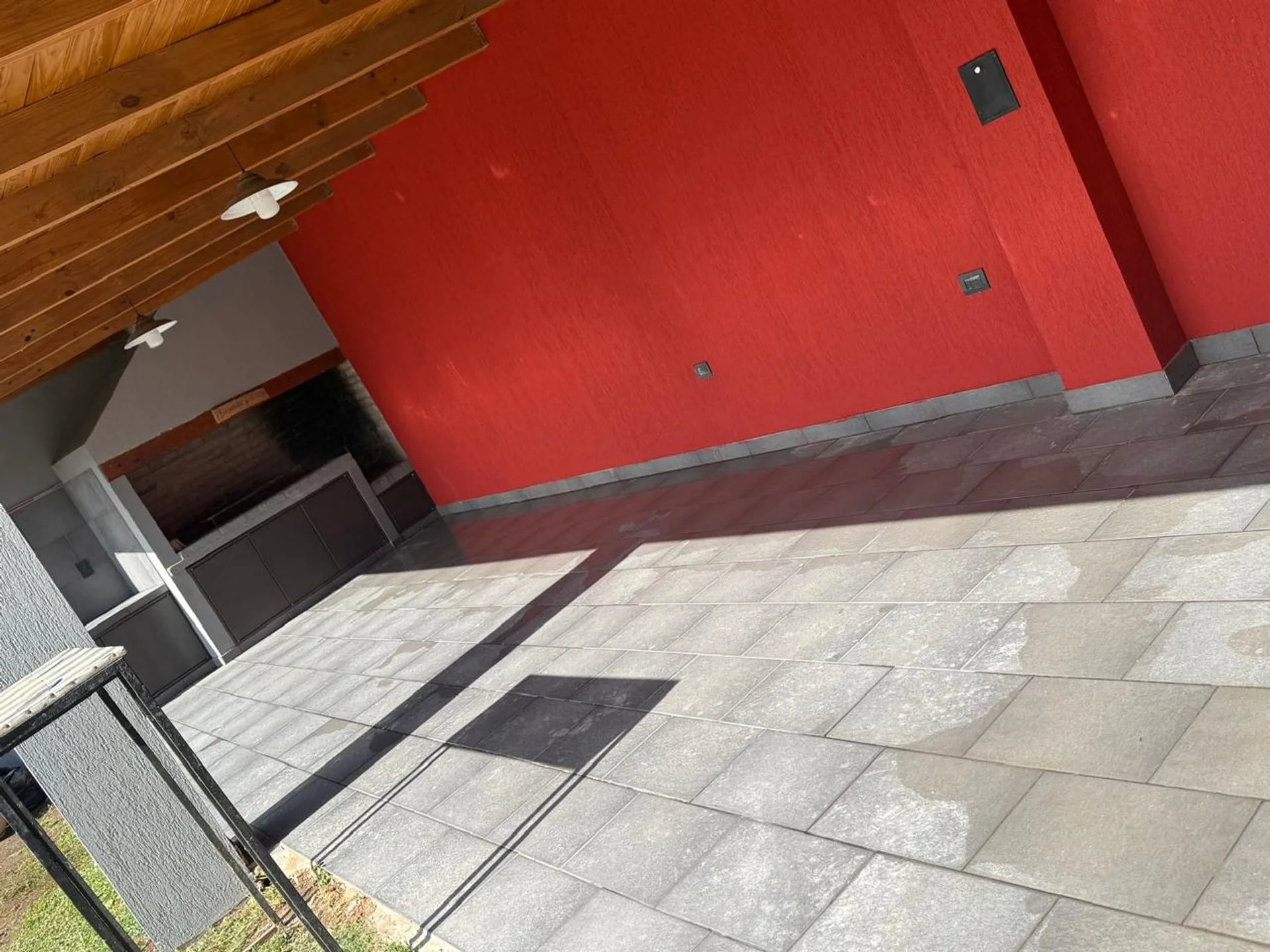 VENTA QUINTA CON DOS UNIDADES DE VIVIENDA( SAUCE ) foto 3