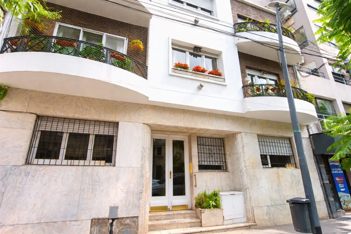 VENTA DOS AMBIENTES CAÑITAS LATERAL BAJO PRECIO