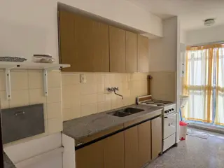 EN VENTA - DEPARTAMENTO SOBRE CALLE COSTANERA foto 2