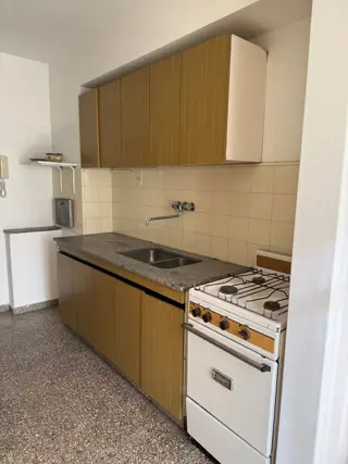 EN VENTA - DEPARTAMENTO SOBRE CALLE COSTANERA foto 4