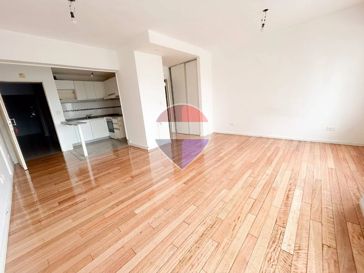 DTO MONOAMBIENTE VENTA San Cristobal Con Balcón foto 2