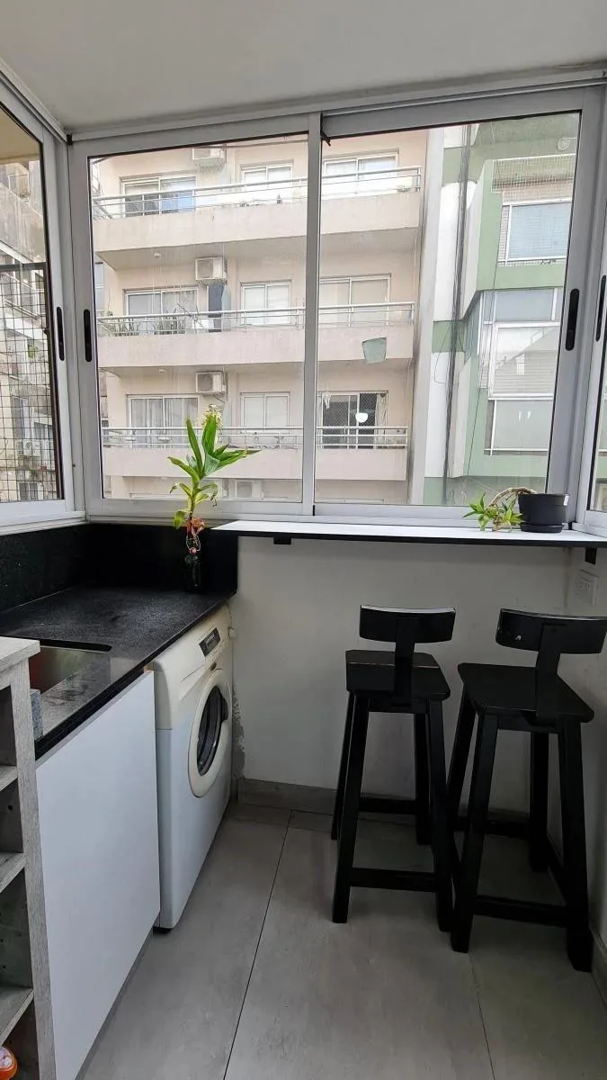 2-bedroom apartment in Almagro – photo 3 of 11
