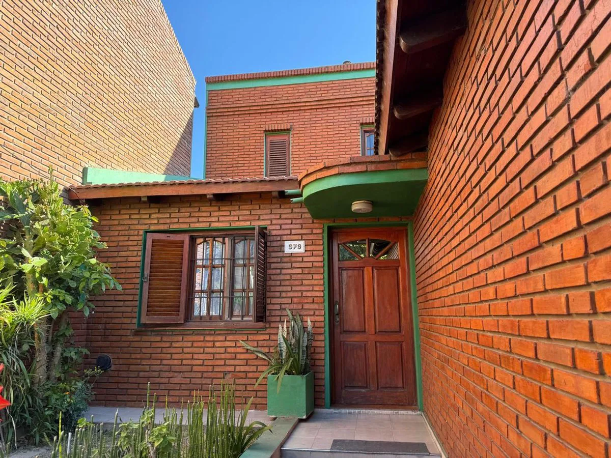VENTA CASA 3 DORMIS, APTA CREDITO, SAN NICOLAS foto 2