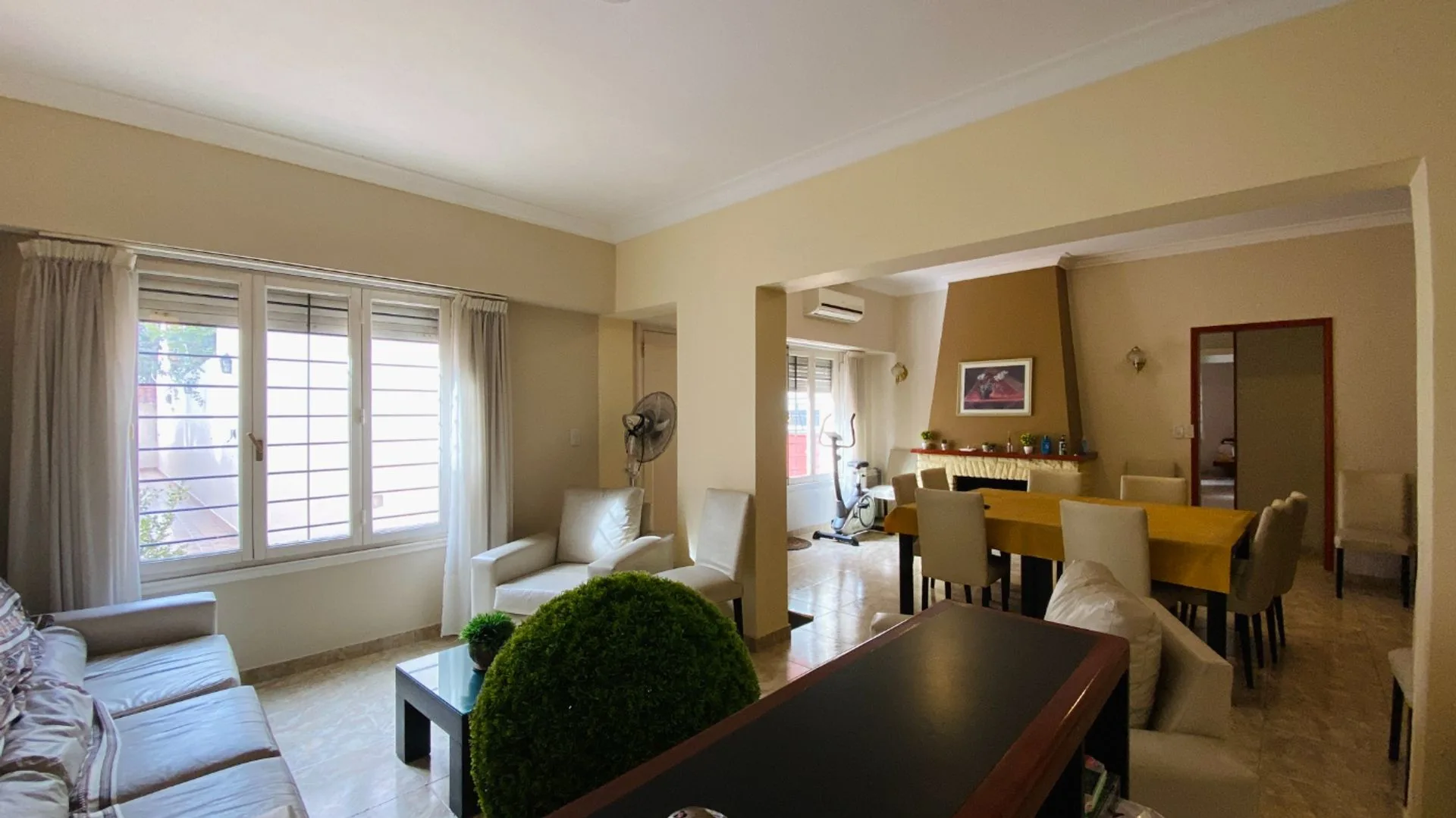 VENTA CASA GRANDE FRENTE A PLAZA PERALTA RAMOS foto 5