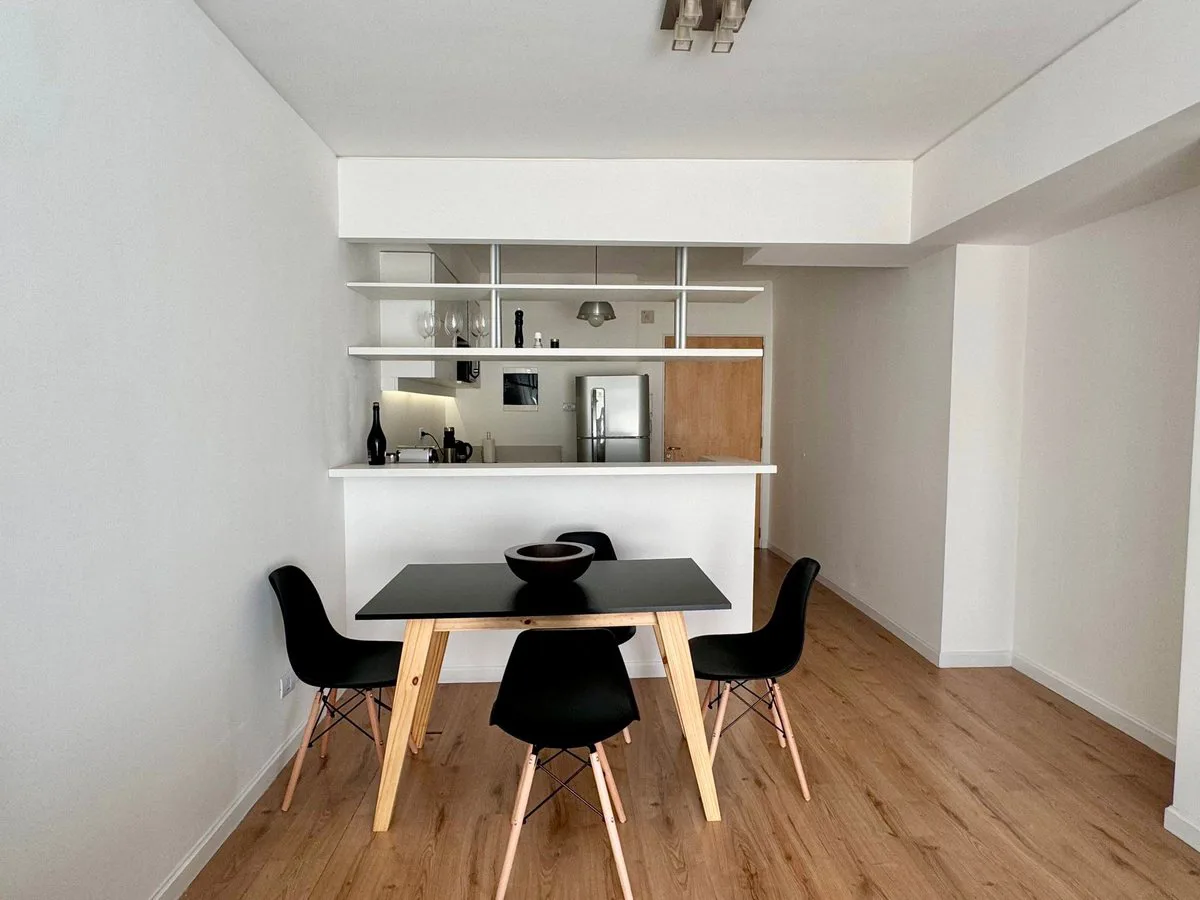 DEPARTAMENTO VENTA 2 AMB BALCON COCHERA PALERMO foto 3