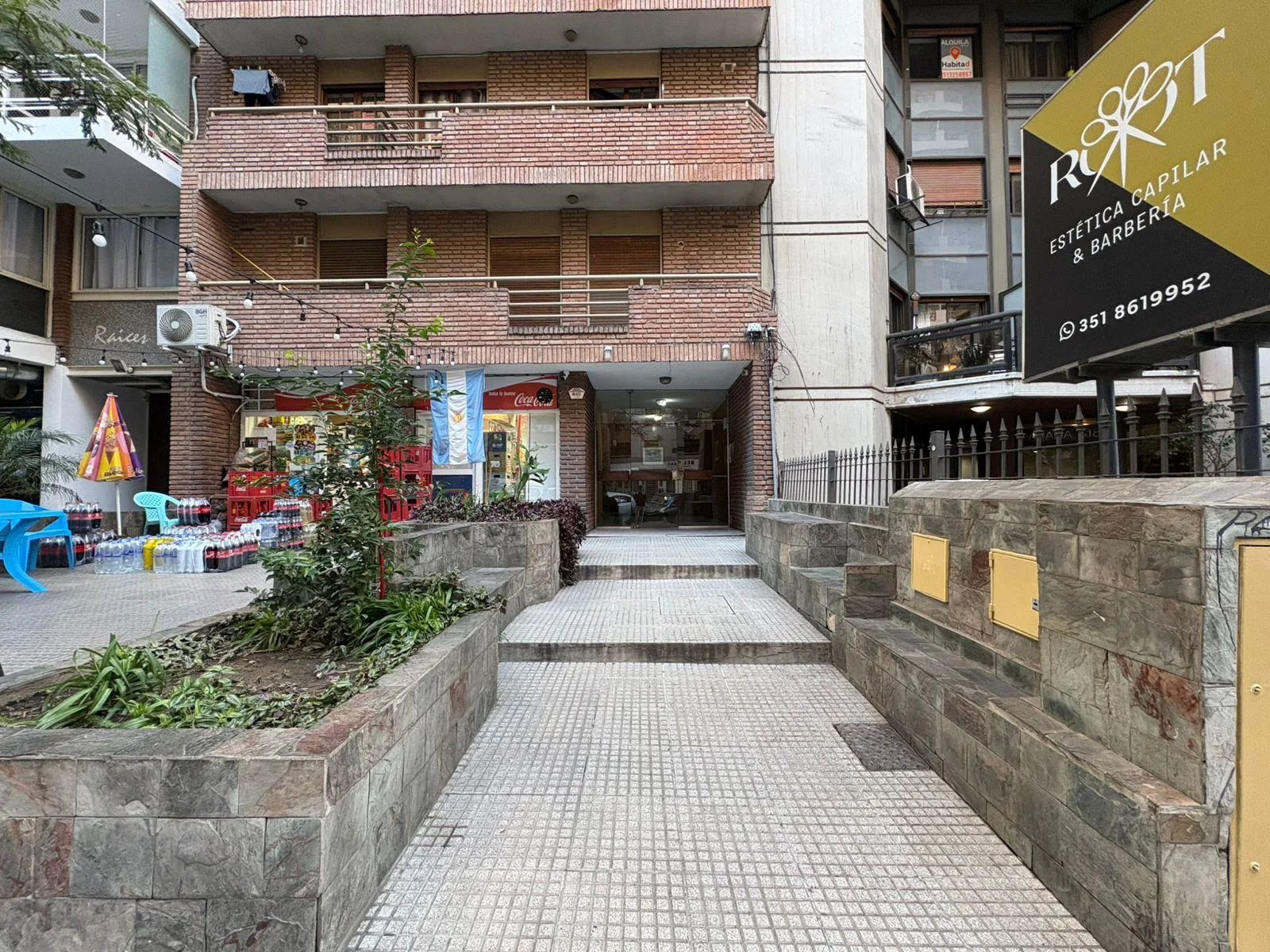 Monoambiente en Alquiler | Nueva Cordoba | Balcon | zona Parque Sarmiento | Ideal Estudiantes foto 2