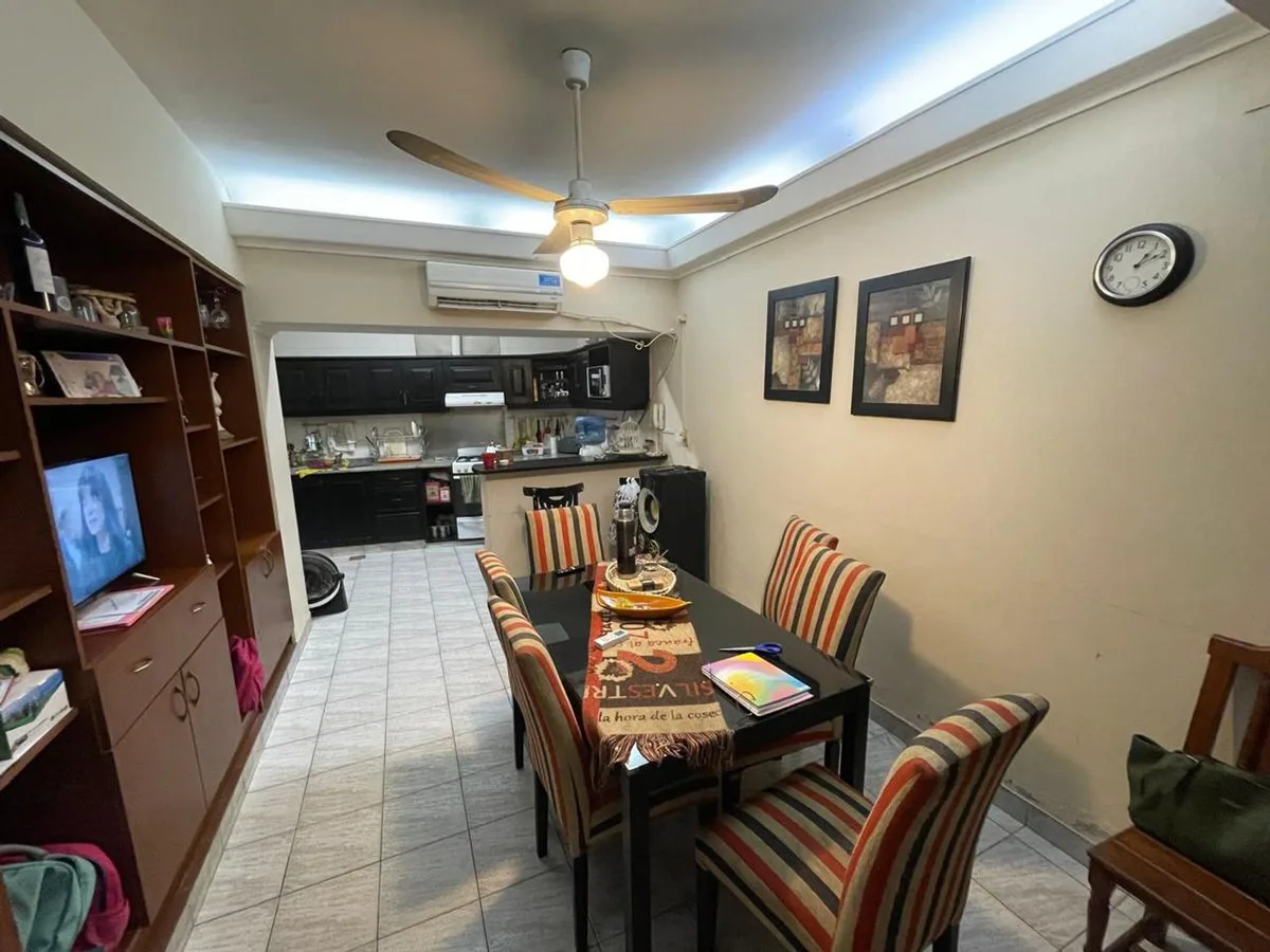 CASA EN VENTA - BARRIO CENTENARIO foto 2