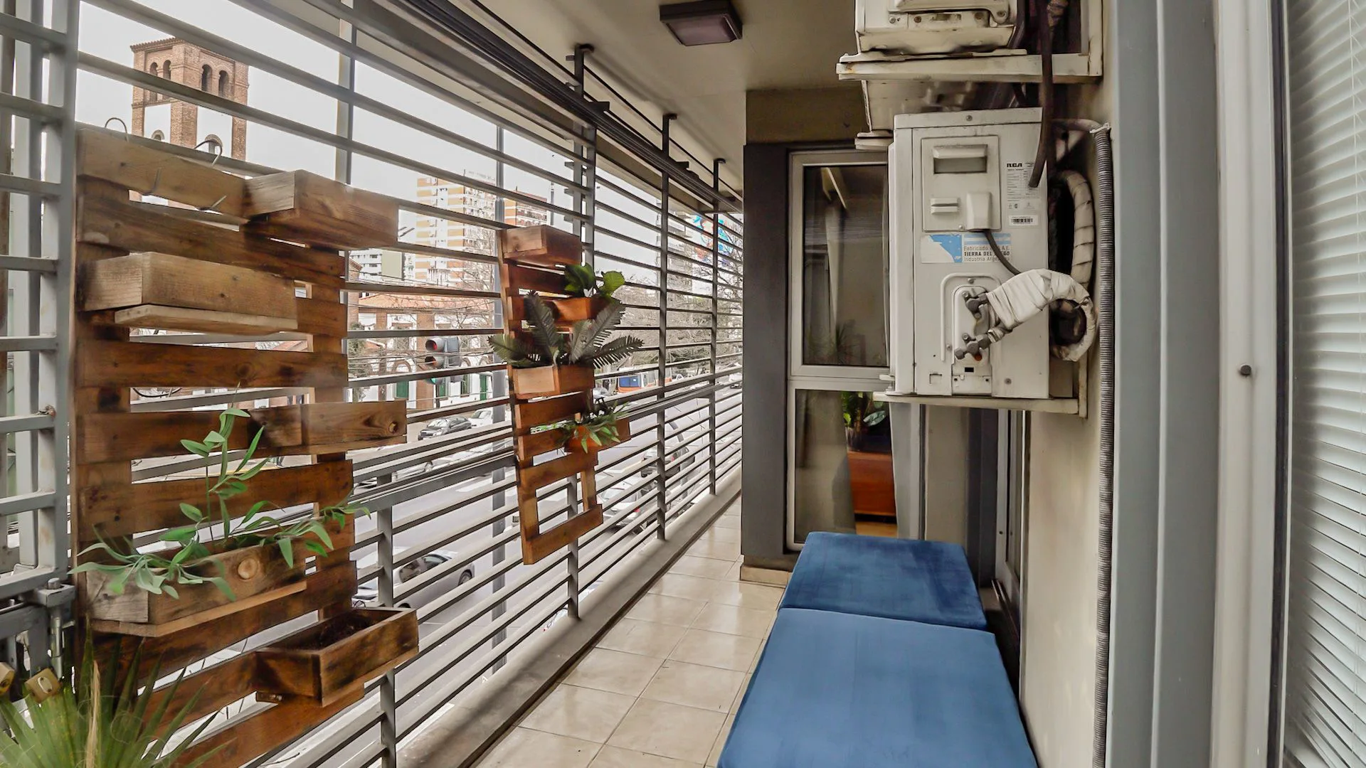 VENTA DE DPTO 3 AMB CON BALCÓN EN COLEGIALES foto 3