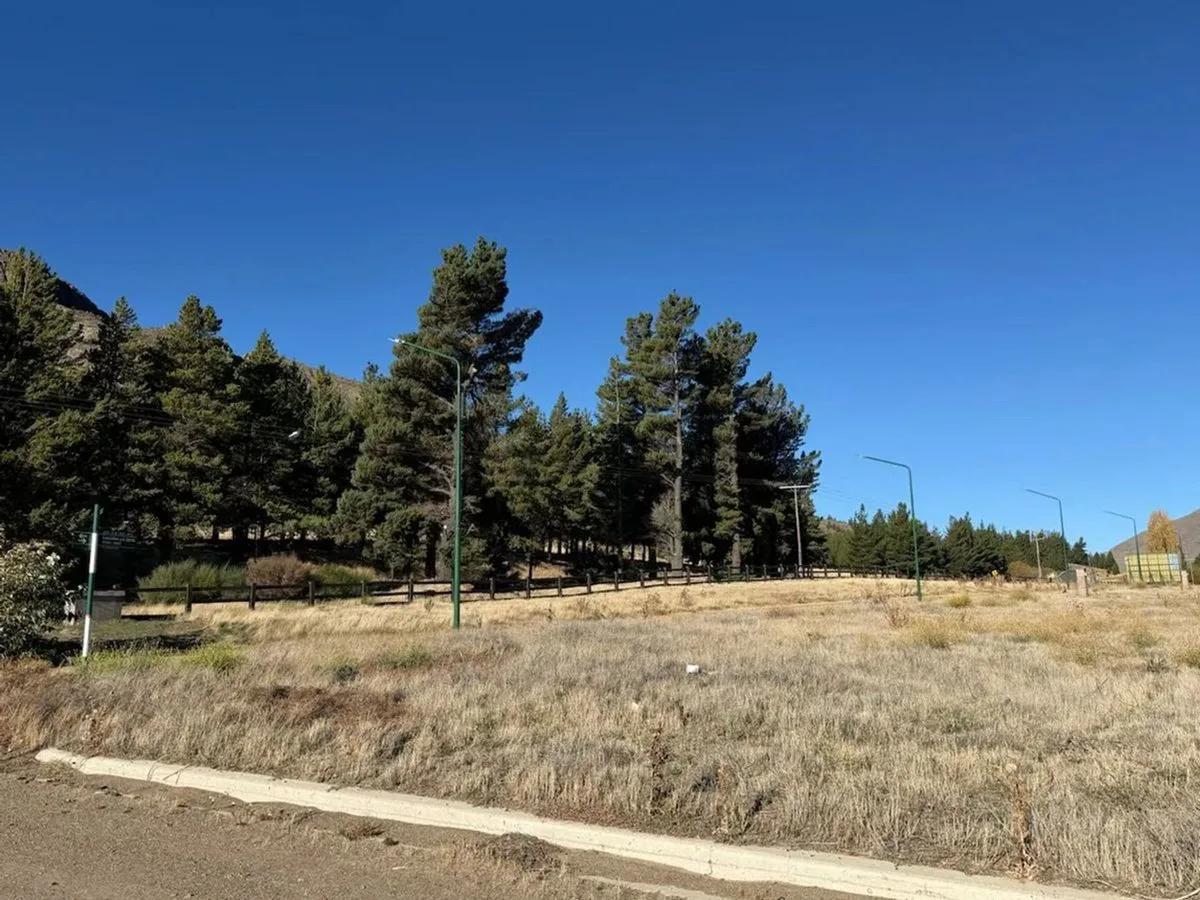 Lote  707 m² en Barrio Coihues Esquel Chubut foto 2