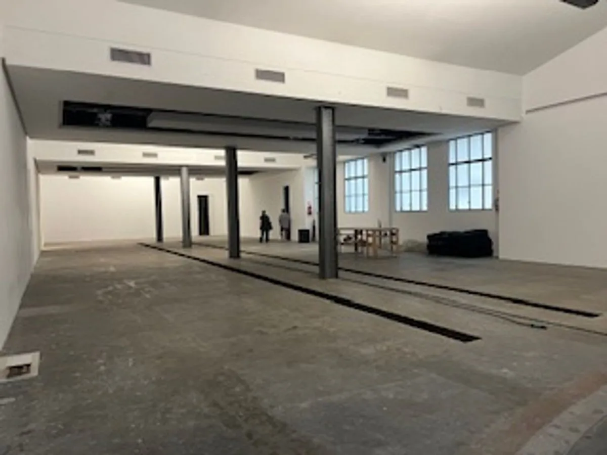 Alquiler Oficina Planta Libre 839 M2-Retiro-Centro foto 2