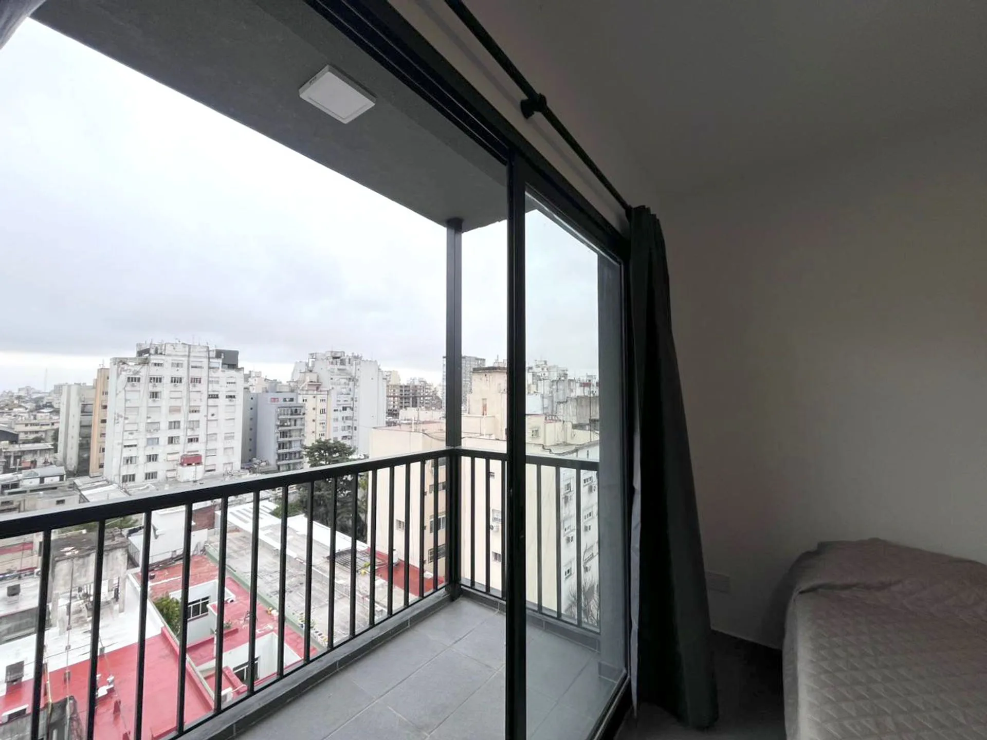 ALQUILER MONOAMBIENTE C/BALCON A ESTRENAR AMOBLADO foto 5