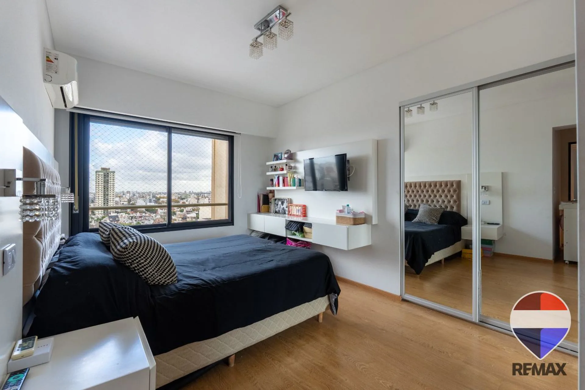 3 AMBIENTES CON COCHERA EN FLORES Y AMENITIES foto 5